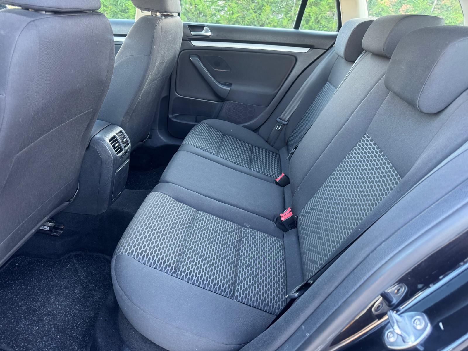 Volkswagen Golf 6 Variant 1.6 TDI Automatik