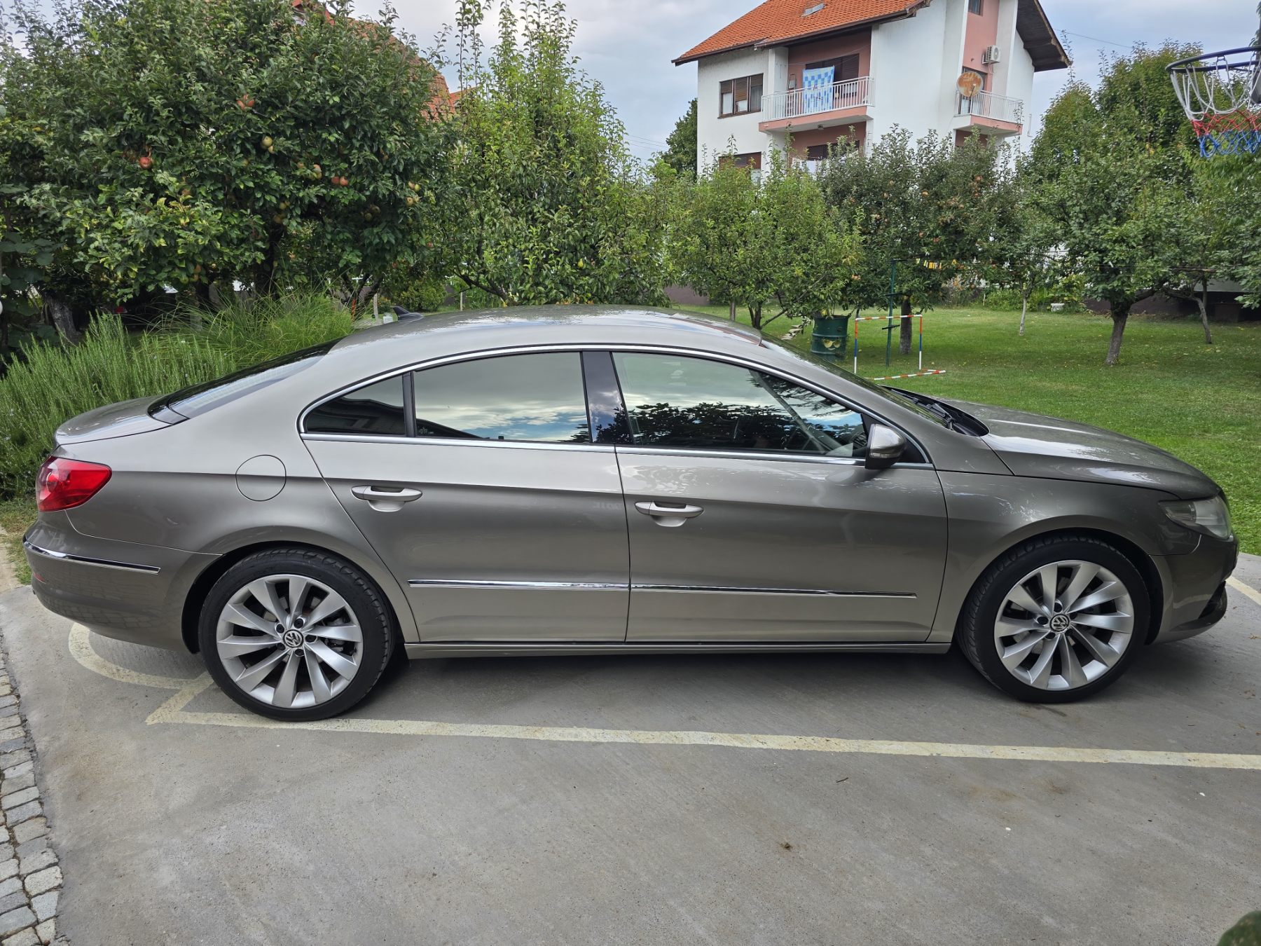 Volkswagen Passat CC 2.0 bluemotion