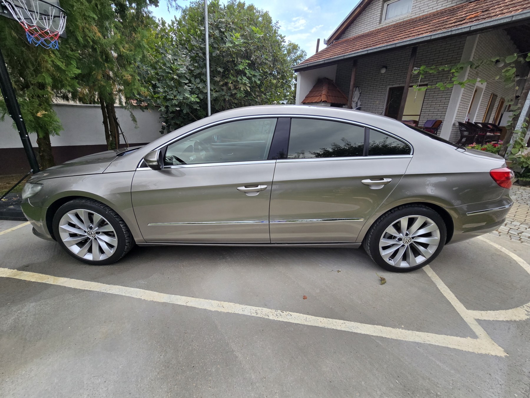 Volkswagen Passat CC 2.0 bluemotion