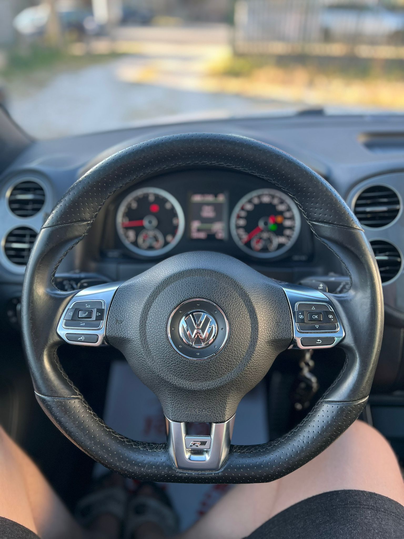 VW Tiguan 2.0 TDI R-Line DSG 4Motion