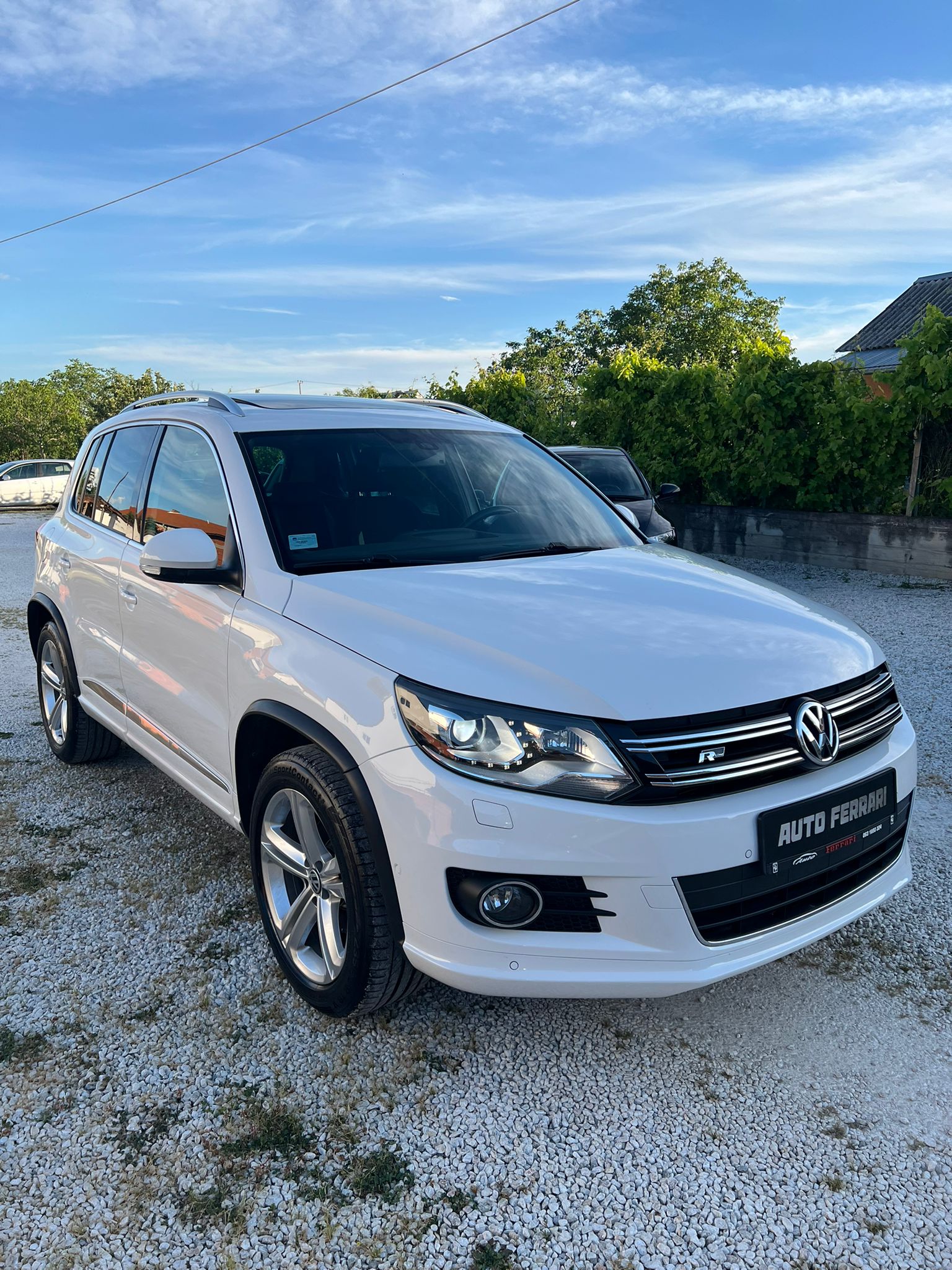 VW Tiguan 2.0 TDI R-Line DSG 4Motion 2013 — premium uvozno vozilo