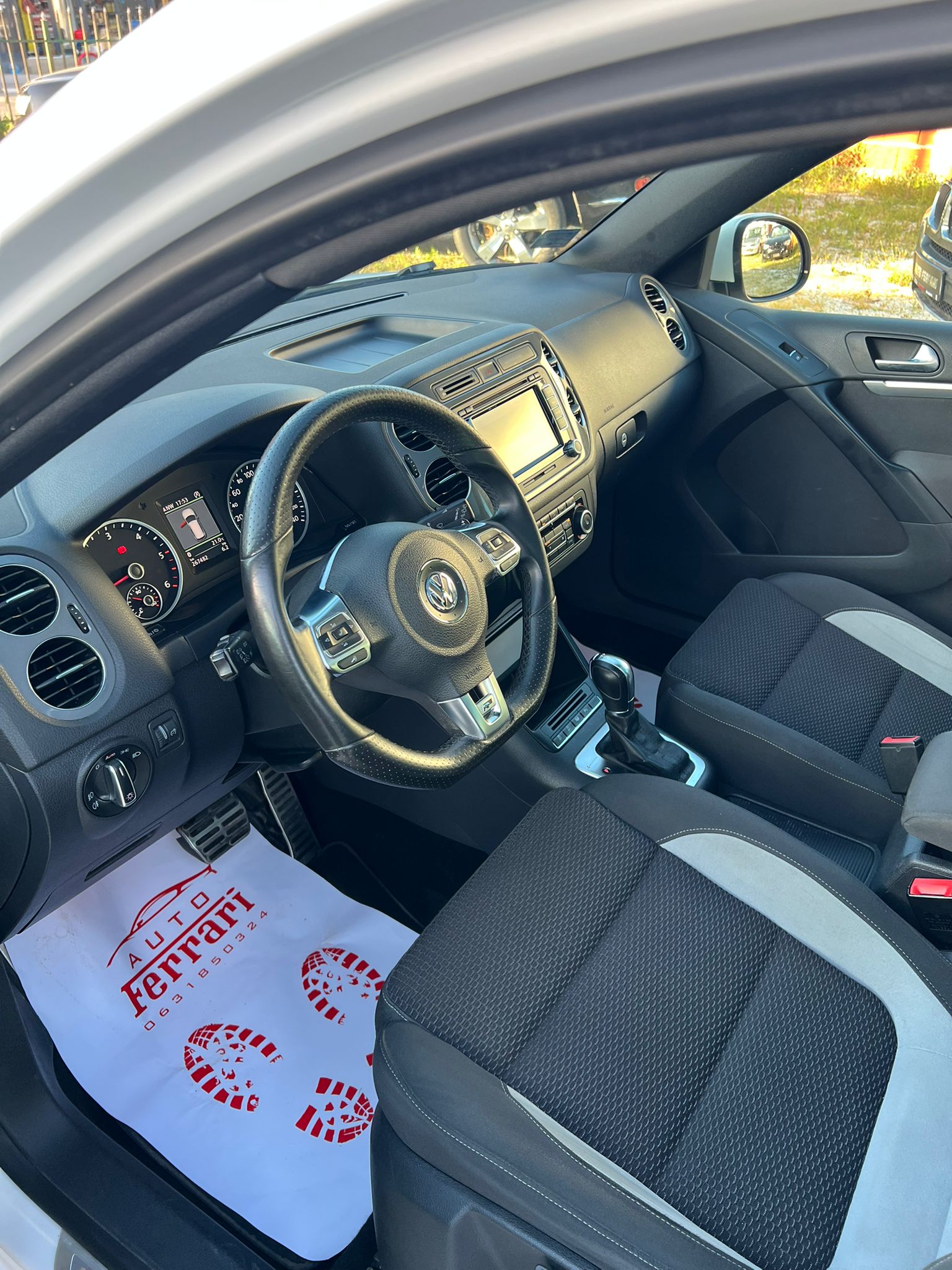 VW Tiguan 2.0 TDI R-Line DSG 4Motion