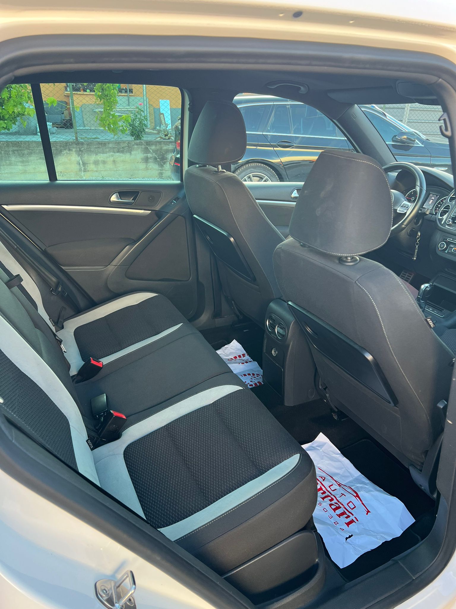 VW Tiguan 2.0 TDI R-Line DSG 4Motion